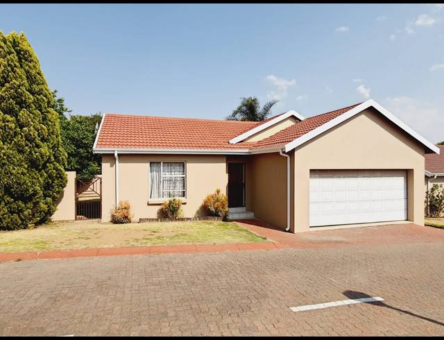 3 BEDROOM CLUSTER RENTED IN HALFWAY GARDENS